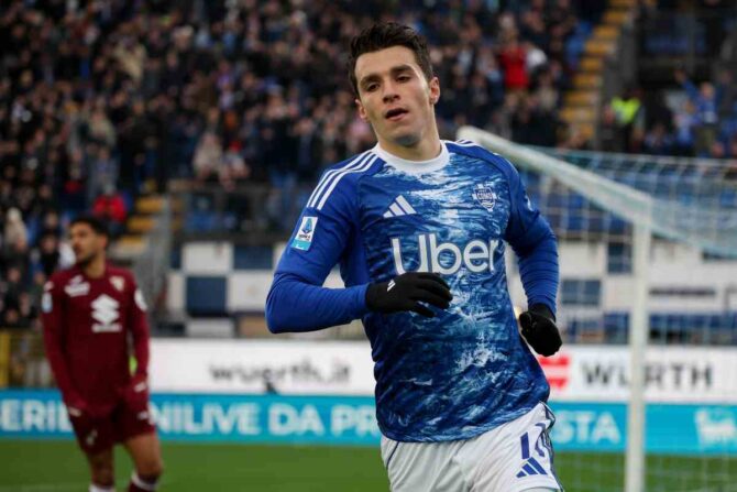 Douvikas durante una partita