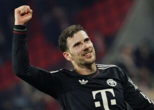Goretzka esulta dopo una rete