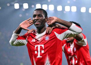 Jackson esulta dopo una rete