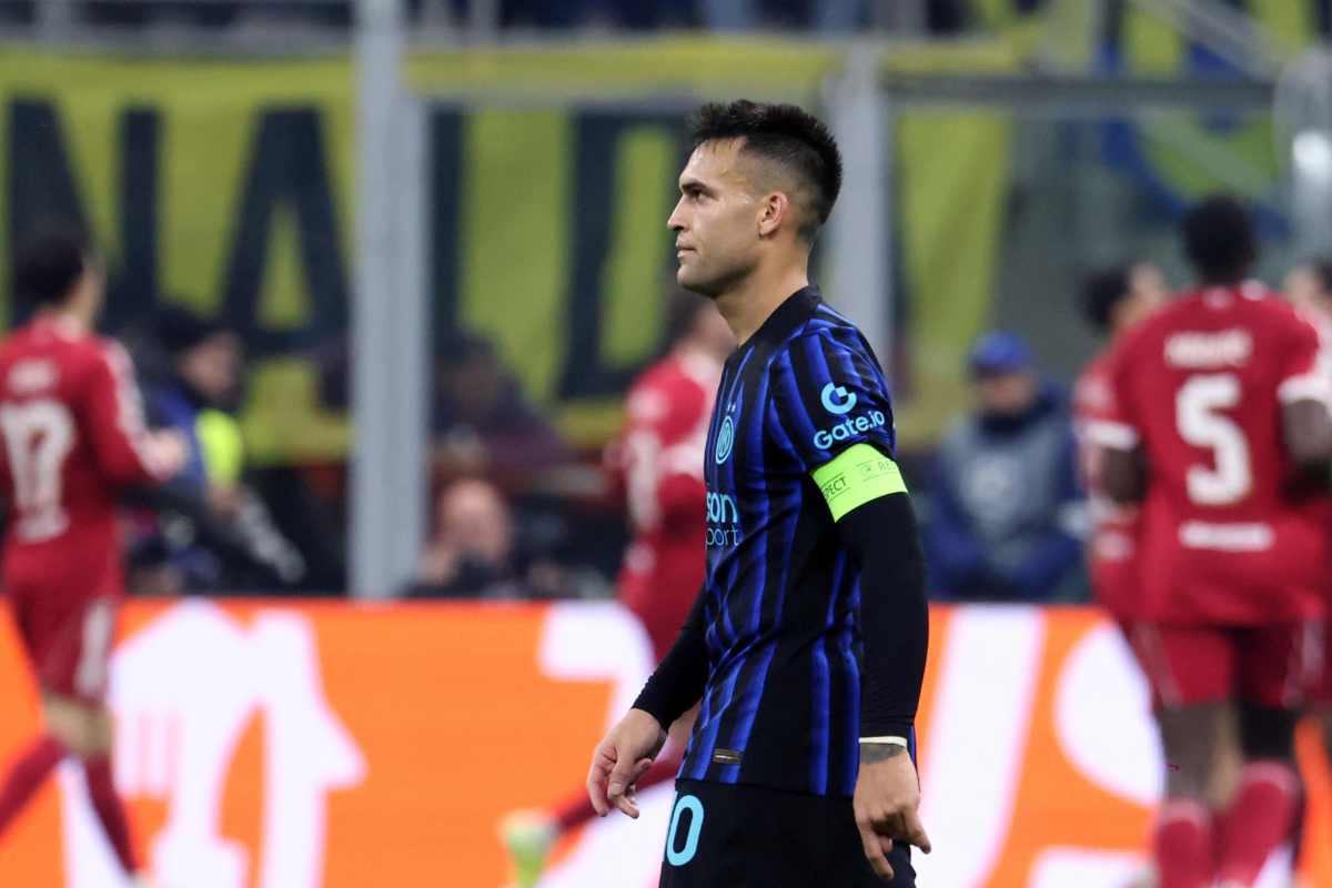 Lautaro con la fascia da capitano