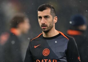 Mkhitaryan in primo piano