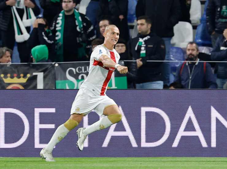 Ostigard esulta dopo una rete