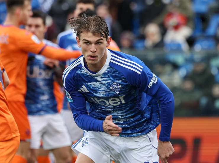 Nico Paz durante una partita