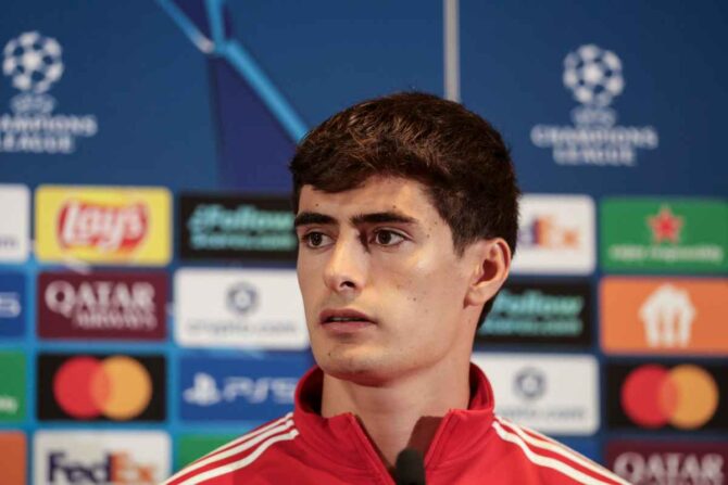 Silva in primo piano