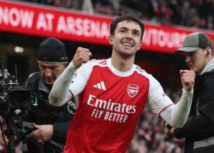 Zubimendi esulta dopo una rete