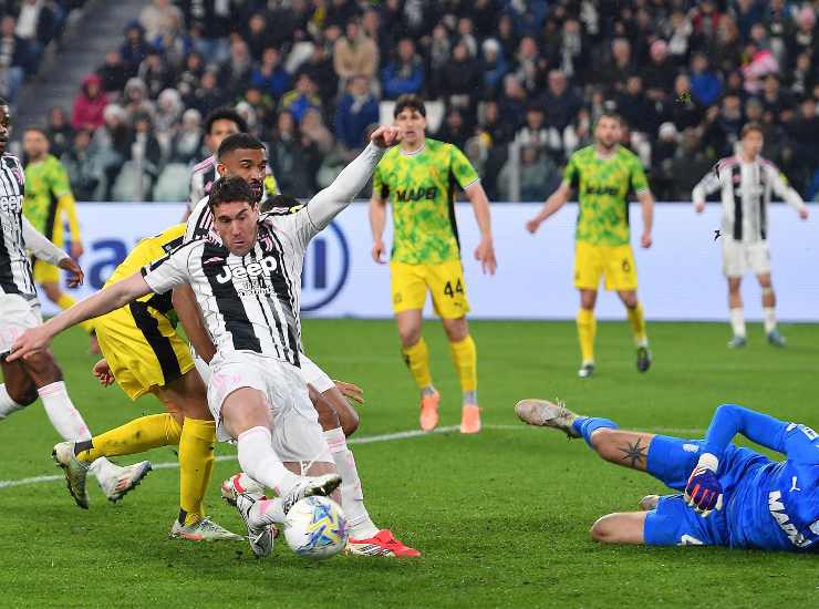 Vlahovic durante una partita