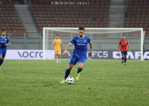 Giovanni Malagò in bilico: sfida per la guida del calcio italiano