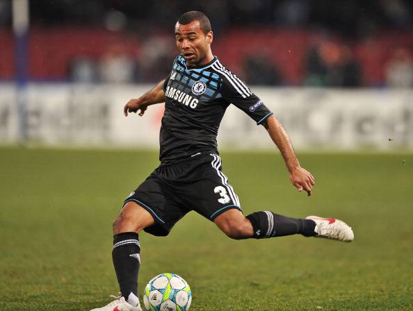 Chelsea's defender Ashley Cole kicks the