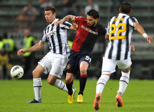 Cagliari's Cilean forward Mauricio Ricar