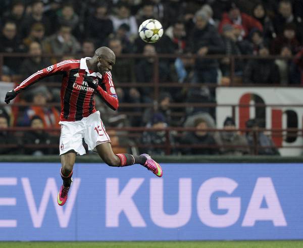 AC Milan v Barcelona - UEFA Champions League Round of 16