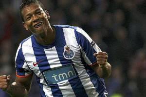 nuovo.archivio.foto.guarin.porto.esulta.538x358