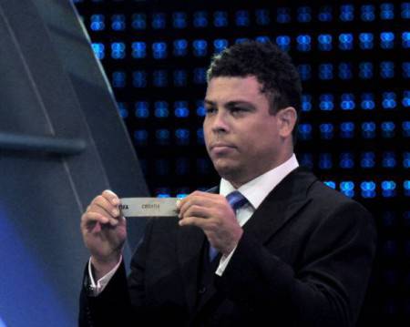 Brazilian football star Ronaldo draws Cr