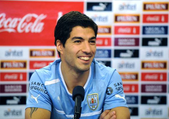 FBL-WC2014-QUALIFIERS-URU-PRESSER